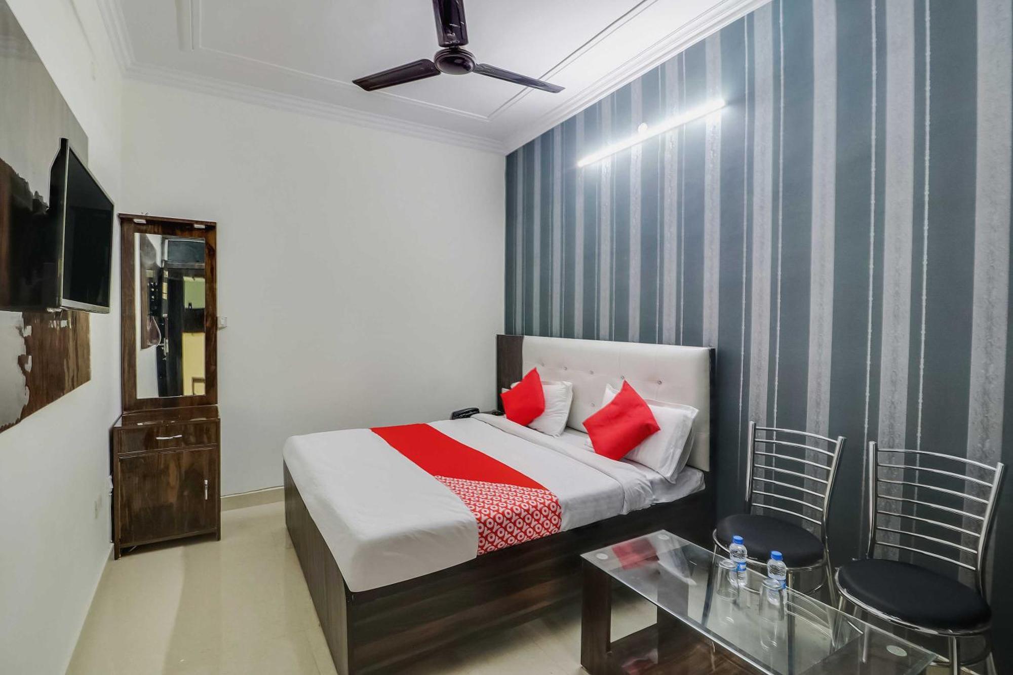 Hotel O Rodstar Chinhat 外观 照片